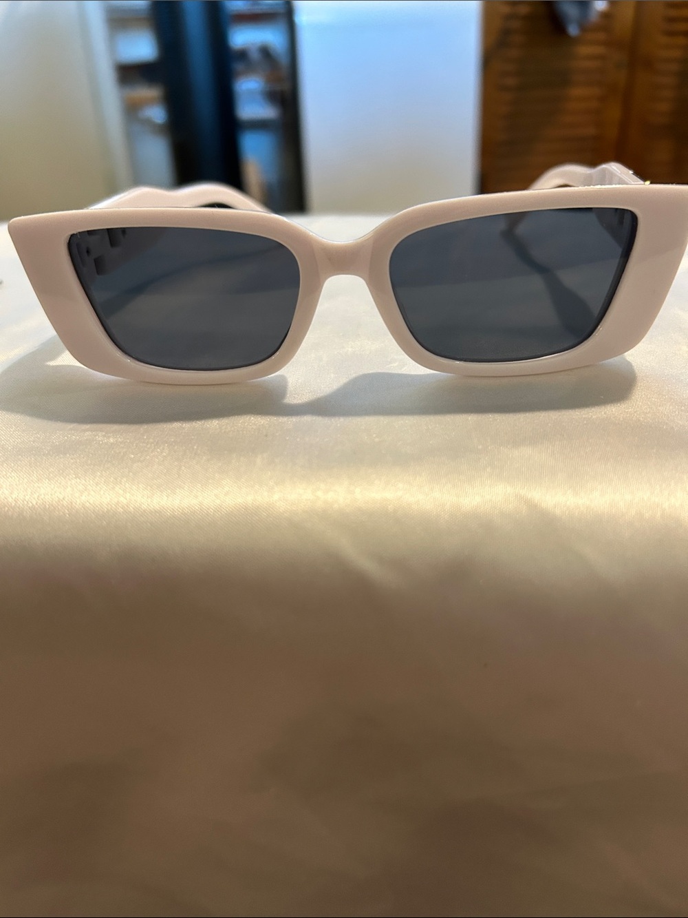 Women's Rectangular Fashion Sunglasses in White - Classic Black Lenses